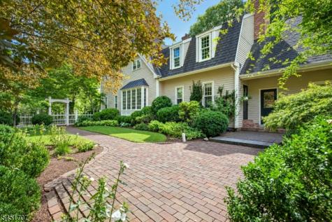 60 Potterstown Road Tewksbury NJ 08833