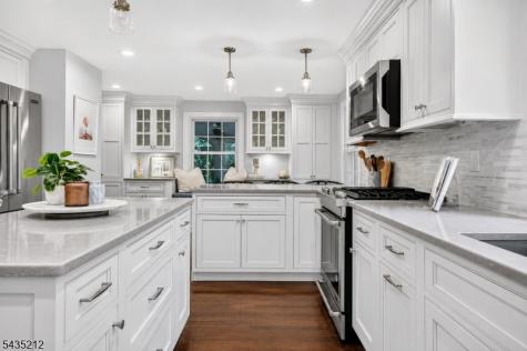 15 Afterglow Avenue Verona NJ 07044