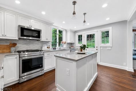 15 Afterglow Avenue Verona NJ 07044
