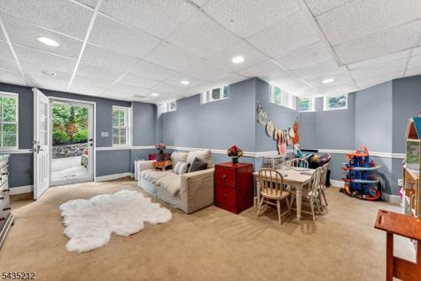 15 Afterglow Avenue Verona NJ 07044