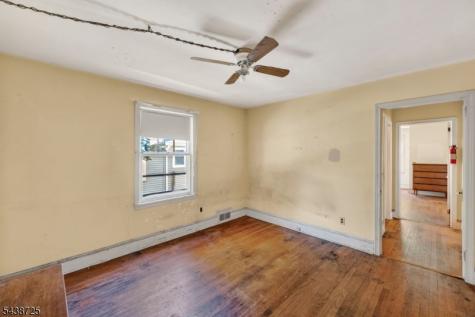 10 Carlyle Avenue Morris Plains NJ 07950