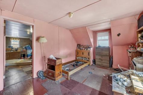 10 Carlyle Avenue Morris Plains NJ 07950