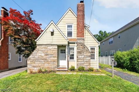 10 Carlyle Avenue Morris Plains NJ 07950