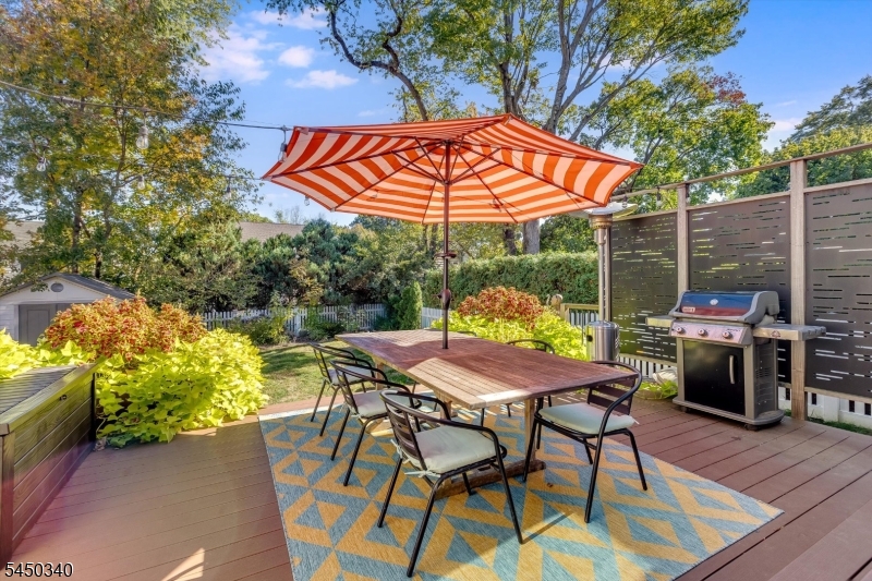 195 Stonehouse Road Bloomfield NJ 07028