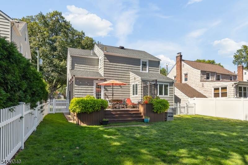 195 Stonehouse Road Bloomfield NJ 07028