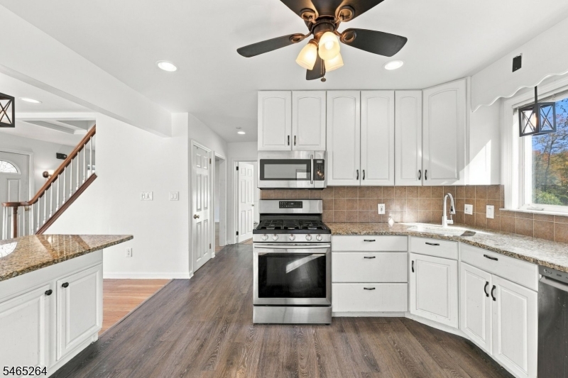 33 Kahl Road East Hanover NJ 07936