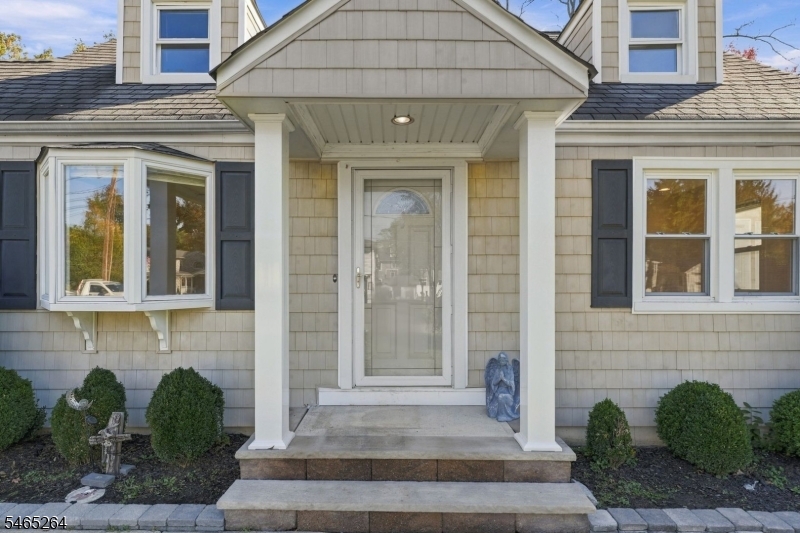 33 Kahl Road East Hanover NJ 07936