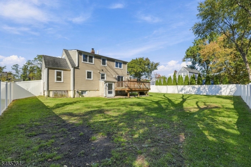 33 Kahl Road East Hanover NJ 07936