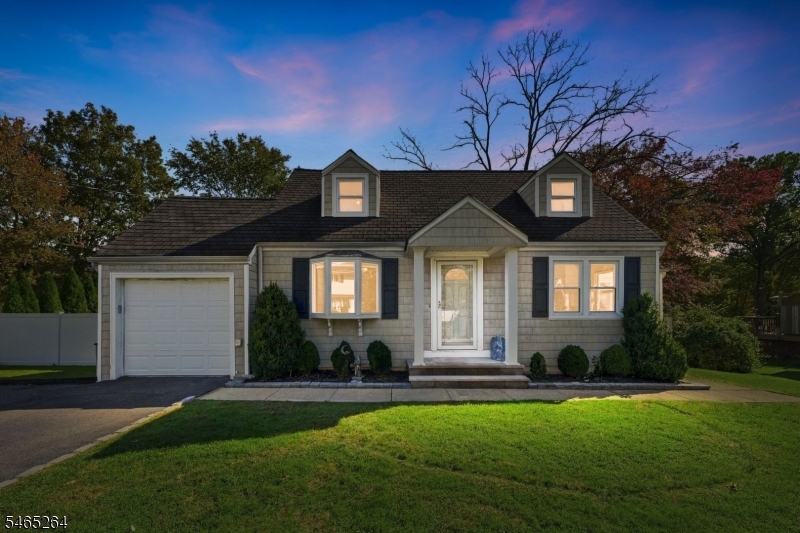 33 Kahl Road East Hanover NJ 07936