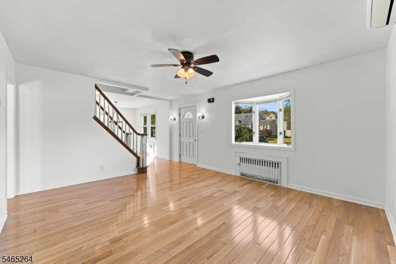 33 Kahl Road East Hanover NJ 07936