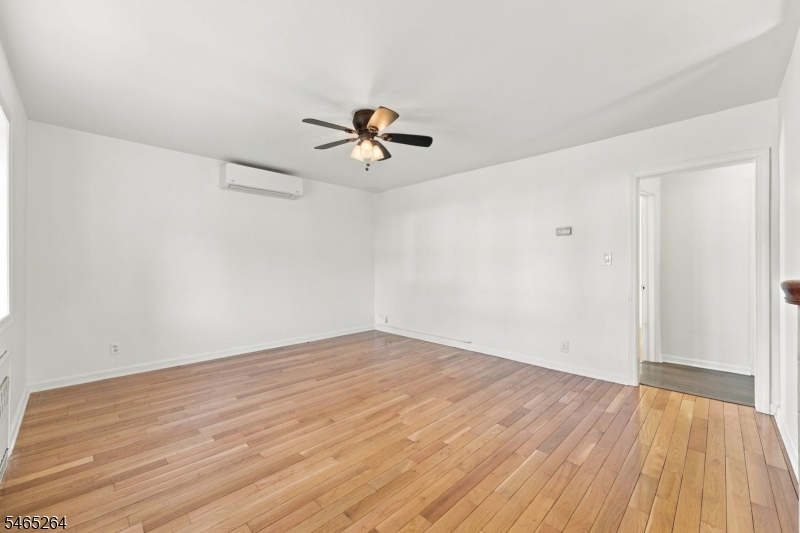 33 Kahl Road East Hanover NJ 07936
