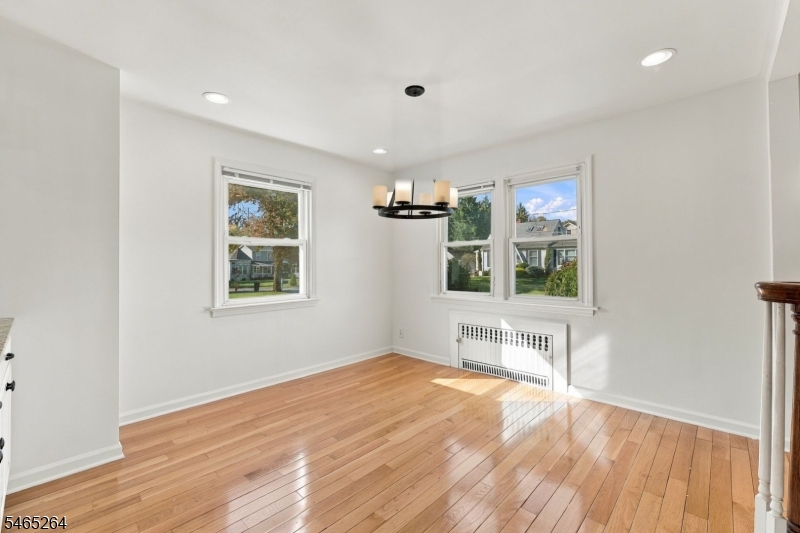33 Kahl Road East Hanover NJ 07936