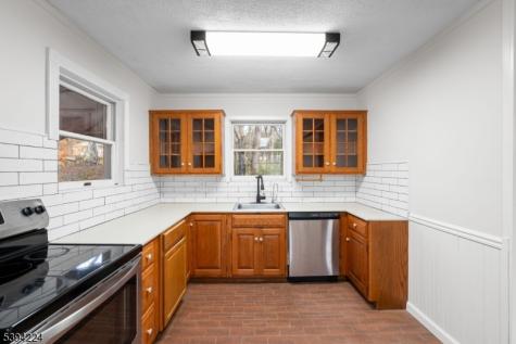 31 Prices Switch Road Vernon NJ 07462