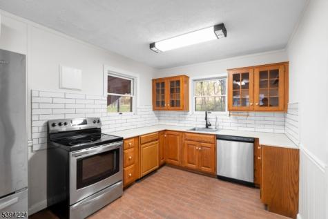 31 Prices Switch Road Vernon NJ 07462