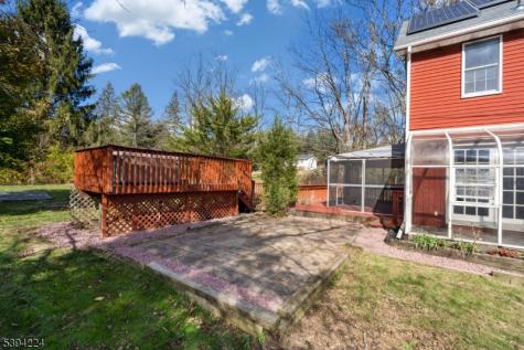 31 Prices Switch Road Vernon NJ 07462