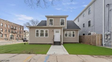 390 Clinton Place Newark NJ 07112