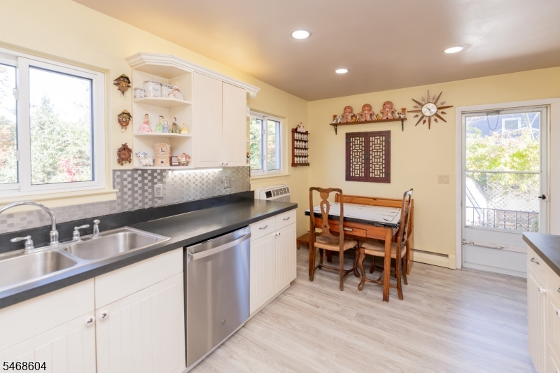 20 Young Drive Stanhope NJ 07874