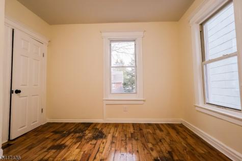 844 S 14th Street Newark NJ 07108