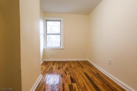 844 S 14th Street Newark NJ 07108