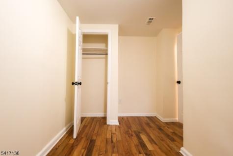 844 S 14th Street Newark NJ 07108