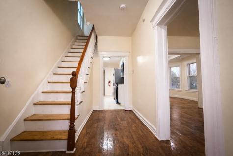 844 S 14th Street Newark NJ 07108