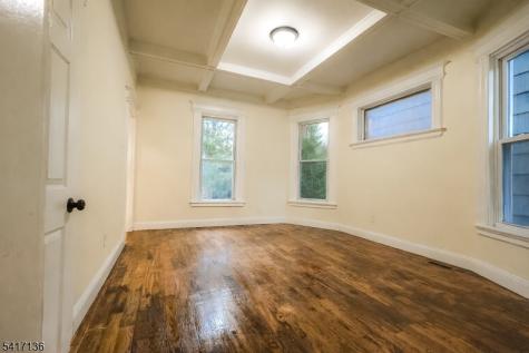 844 S 14th Street Newark NJ 07108