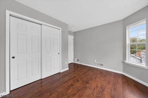 61 Pine Street Newton NJ 07860