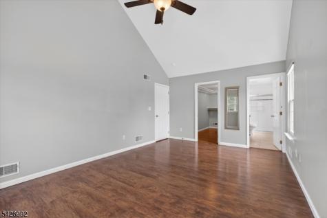 61 Pine Street Newton NJ 07860