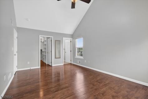 61 Pine Street Newton NJ 07860