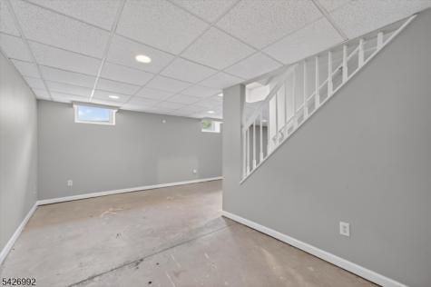 61 Pine Street Newton NJ 07860