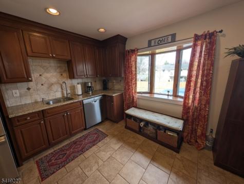 150 Victoria Drive Clark NJ 07066