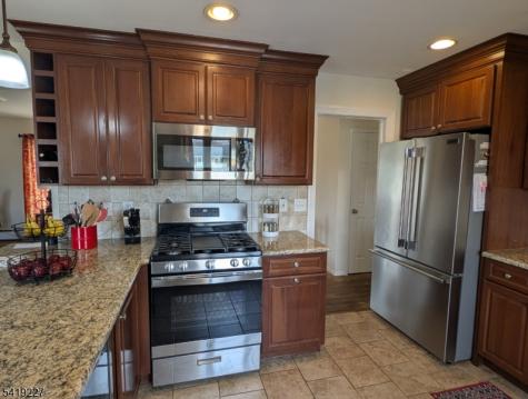 150 Victoria Drive Clark NJ 07066