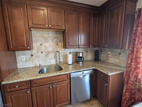 150 Victoria Drive Clark NJ 07066