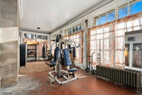 229 Ballantine Parkway Newark NJ 07104