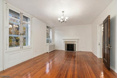 229 Ballantine Parkway Newark NJ 07104