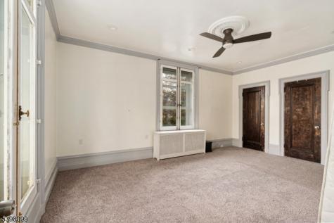 229 Ballantine Parkway Newark NJ 07104