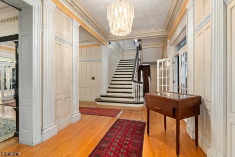 229 Ballantine Parkway Newark NJ 07104