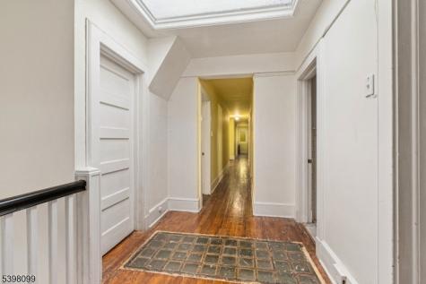 229 Ballantine Parkway Newark NJ 07104