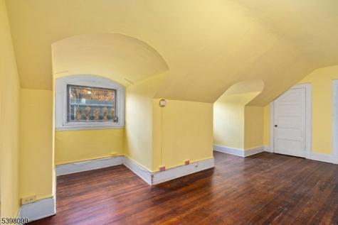 229 Ballantine Parkway Newark NJ 07104
