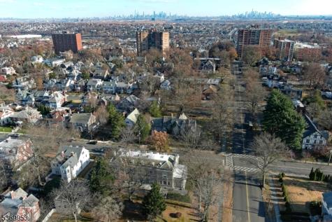 229 Ballantine Parkway Newark NJ 07104