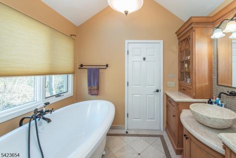 144 Notch Road Jefferson NJ 07438