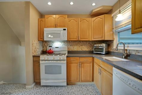 22 Ann Street Verona NJ 07044