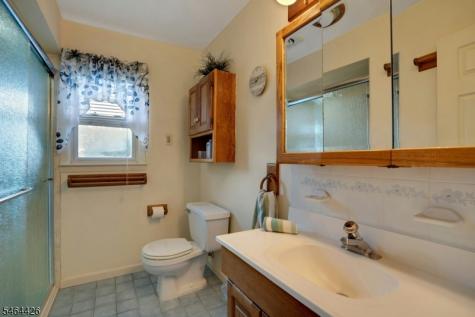 22 Ann Street Verona NJ 07044