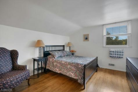 22 Ann Street Verona NJ 07044