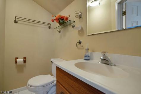 22 Ann Street Verona NJ 07044