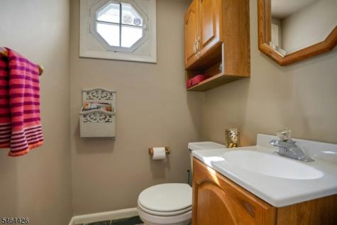 22 Ann Street Verona NJ 07044