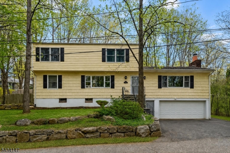 33 Brooksyde Avenue Ringwood NJ 07456