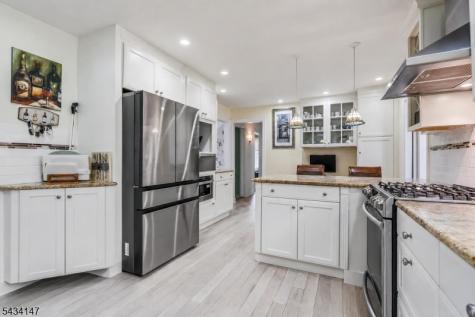 33 Brooksyde Avenue Ringwood NJ 07456