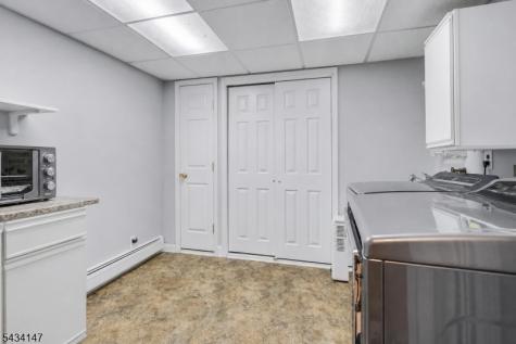 33 Brooksyde Avenue Ringwood NJ 07456