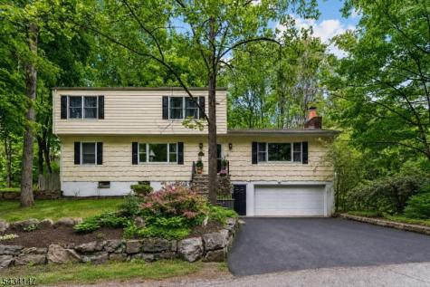33 Brooksyde Avenue Ringwood NJ 07456